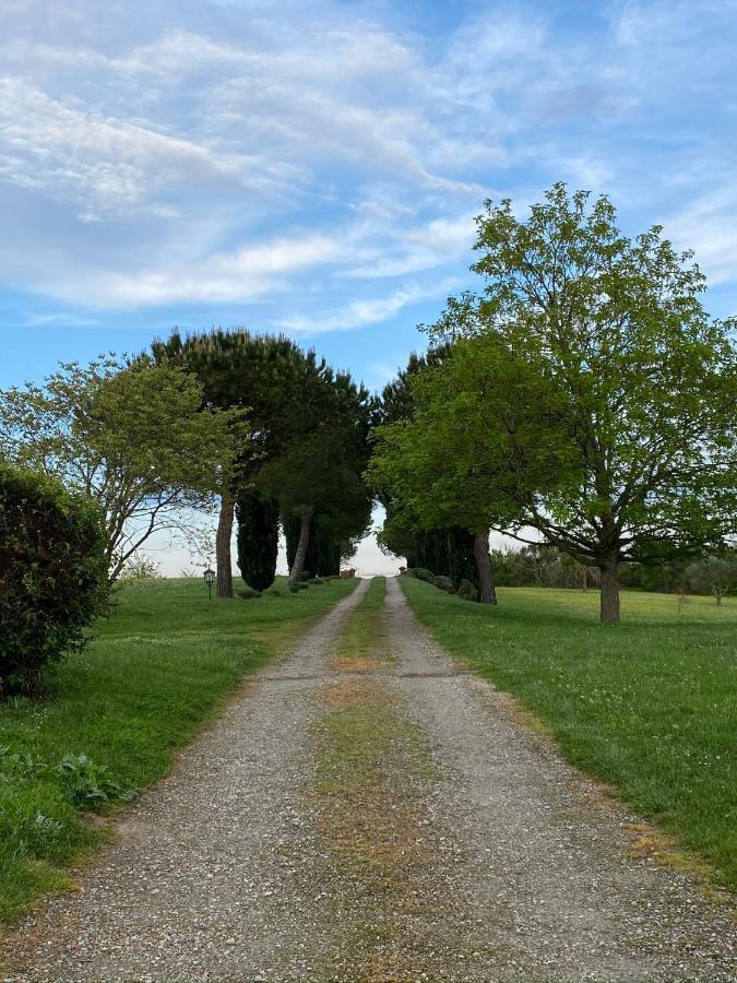 Manoir Du Bouyssou Bed & Breakfast *