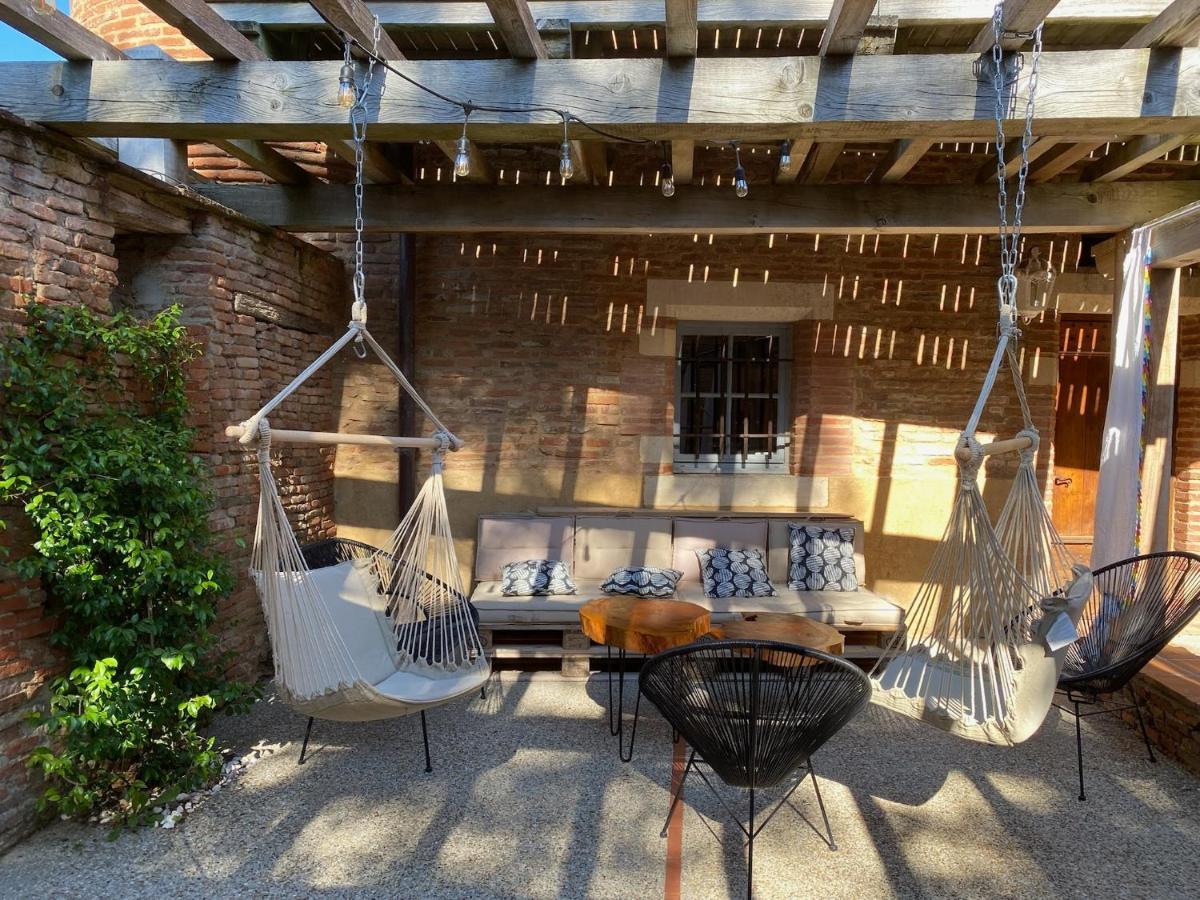 Manoir Du Bouyssou Bed & Breakfast *